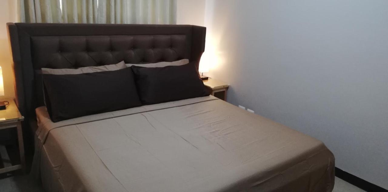 Sibarian Condo Unit C1 10Th Floor Пасай Екстериор снимка